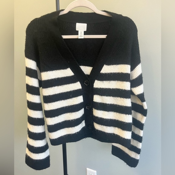 H&M Oversized Rib-Knit Cardigan, Size XS - Picture 3 of 6